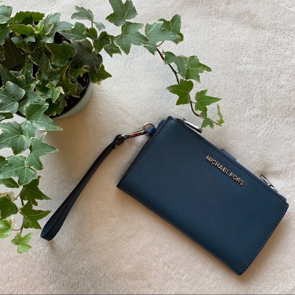 Micheal Kors Wallet